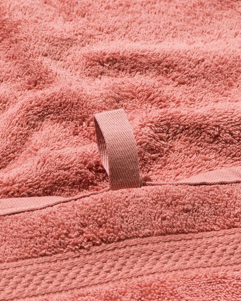 Hema Gastendoek Oudroze (Guest Towel Dark Pink) (30 x 55 cm)